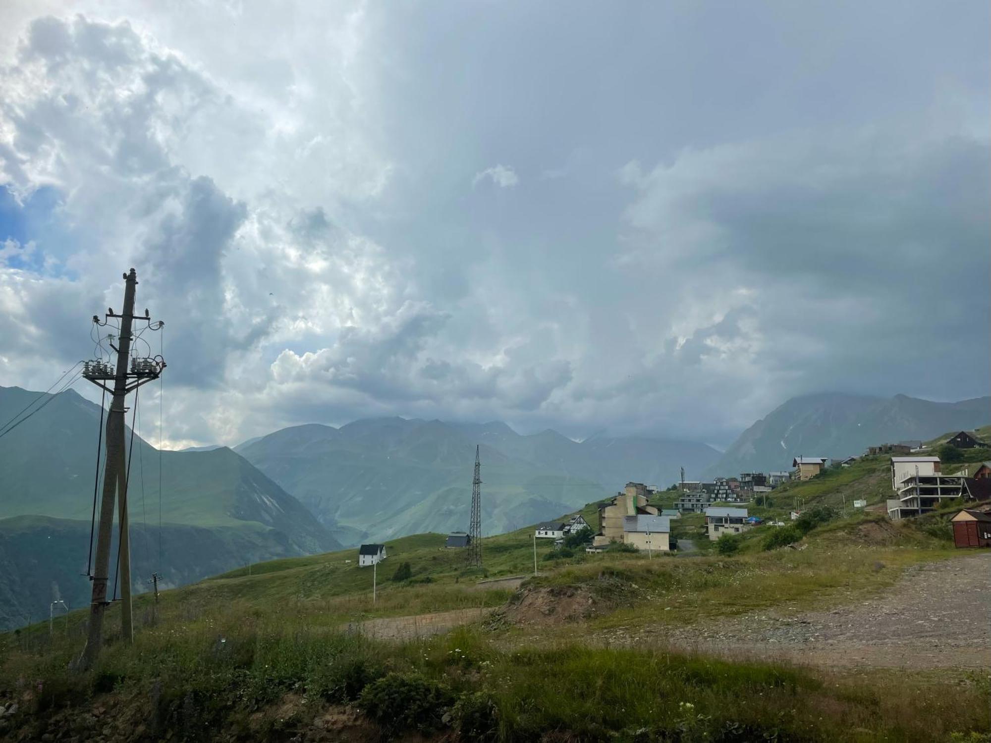 Rezohut Hotel Gudauri Luaran gambar
